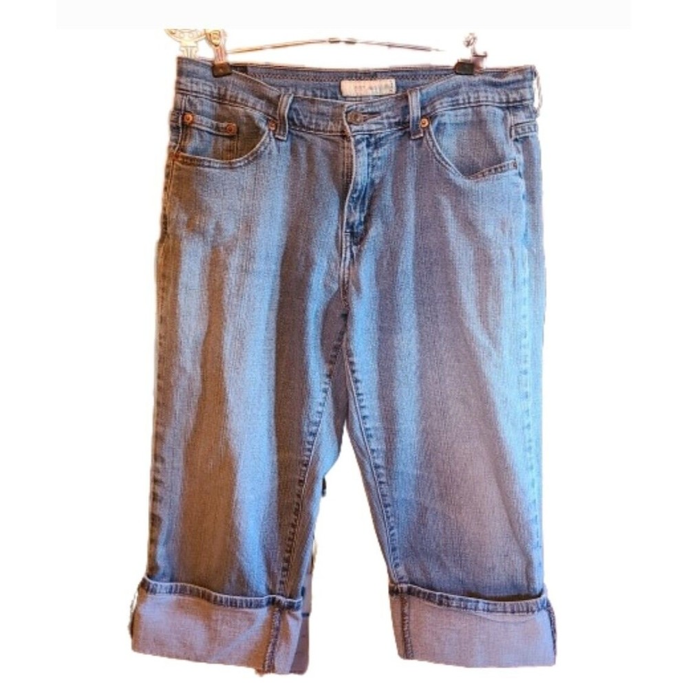 LEVIS 515 Denims Capri Jeans Womens Size 10 - 5 pockets, 4 inch cuff capris